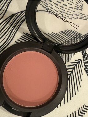 MAC Cosmetics Powder Blush — Soft Dusty Rose